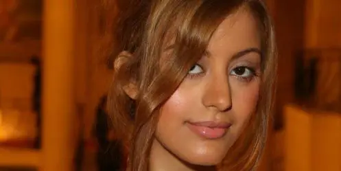 Zahia fait un dernier cadeau à ses fans