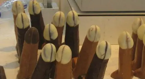 saint-valentin-des-penis-en-chocolat-font-un-carton-dans-cette-boulangerie-de-moselle