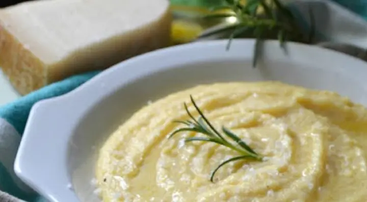 recette-de-la-polenta-cremeuse-un-accompagnement-gourmand-et-facile-a-realiser