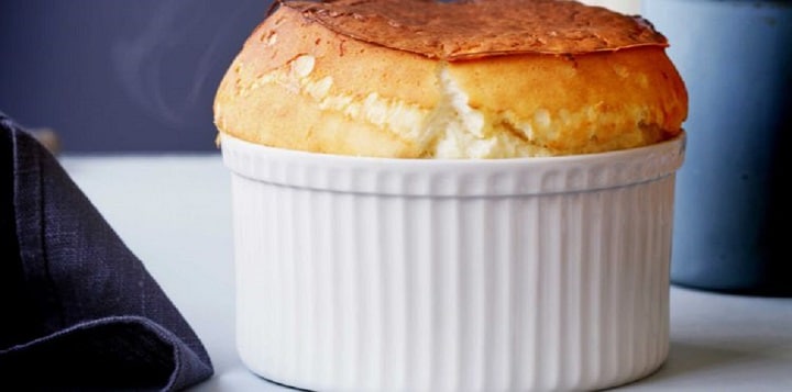 souffle-au-fromage-un-menu-reconfortant-a-partager-week-end