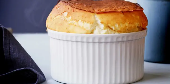 souffle-au-fromage-un-menu-reconfortant-a-partager-week-end