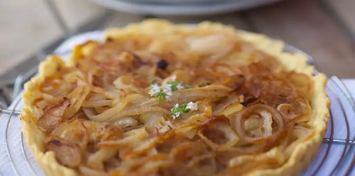 tarte-a-loignon-une-recette-rapide-et-bon-marche