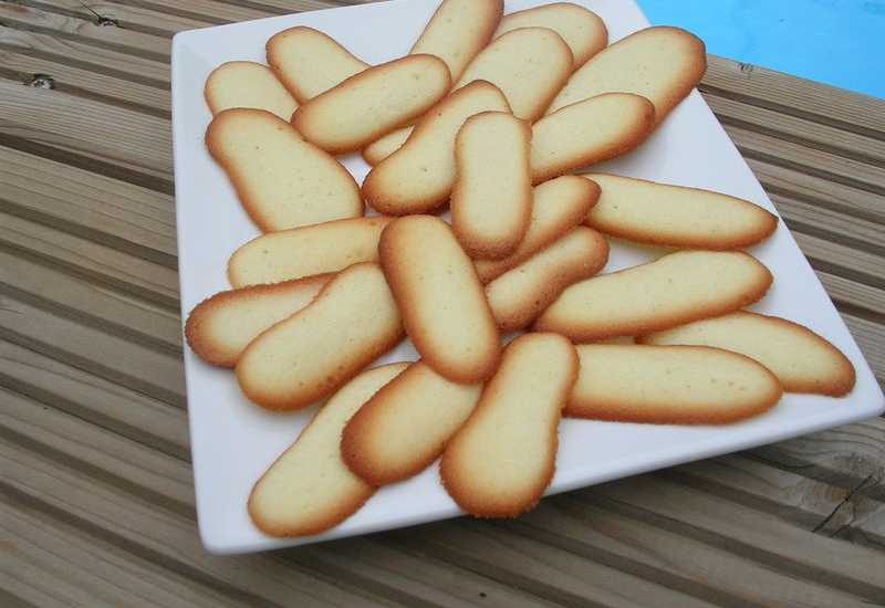 Recette De Langues De Chat Une Preparation Simple Pour Deguster Les Petits Biscuits Croquants