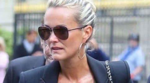 laeticia hallyday coupe cheveux