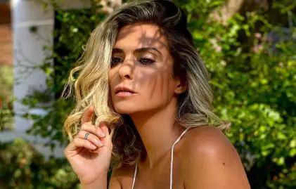 Clara Morgane fait une rentrée remarquée