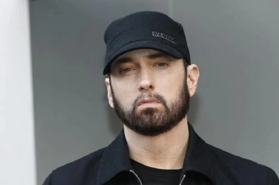 Découvrez l'incroyable collection de voitures du chanteur Eminem