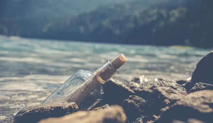 bouteille à la mer