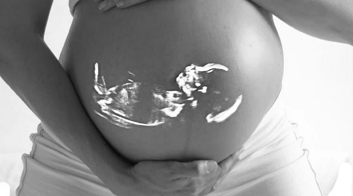 cest-comme-avoir-un-bebe-cyborg-des-particules-de-microplastiques-retrouvees-dans--foetus
