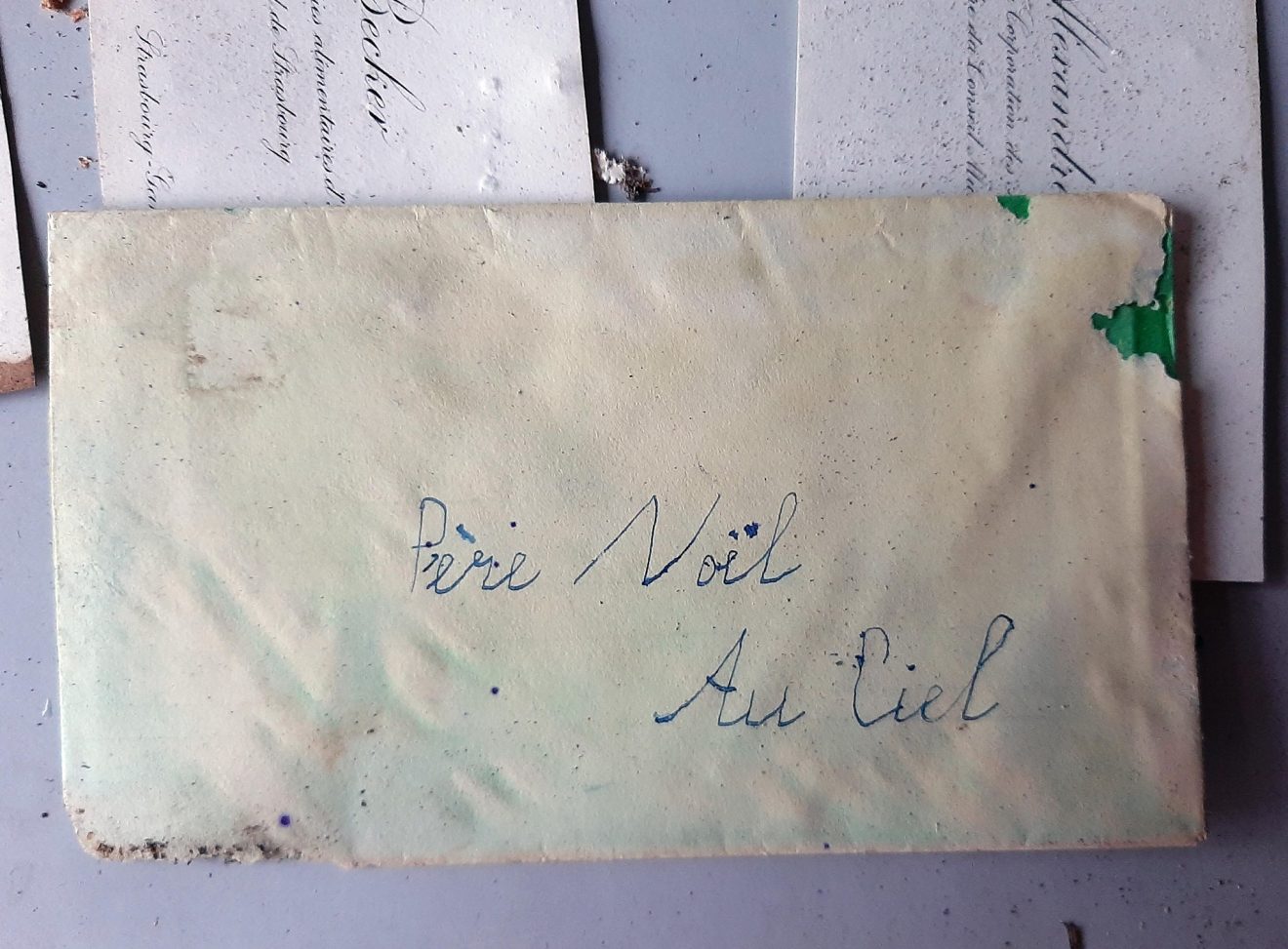 Une mystérieuse lettre écrite au Père Noël retrouvée 90 ans plus tard