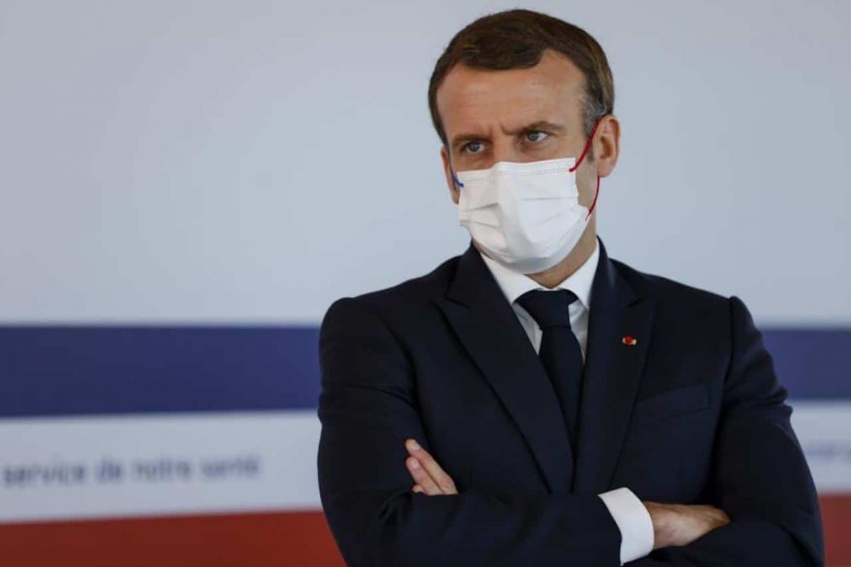 Emmanuel Macron dans la tourmente Ã  cause du vaccin : il