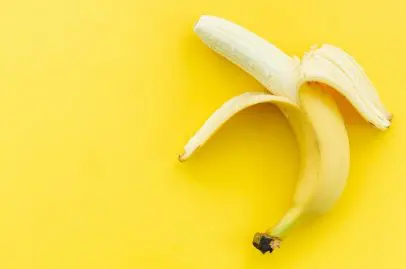 La peau de banane, un allié beauté