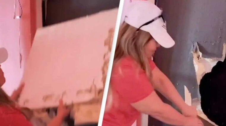 une porte cachée derrière un mur, elle en avait rêvé
