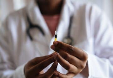 Vaccin : les médecins grassement rémunérés