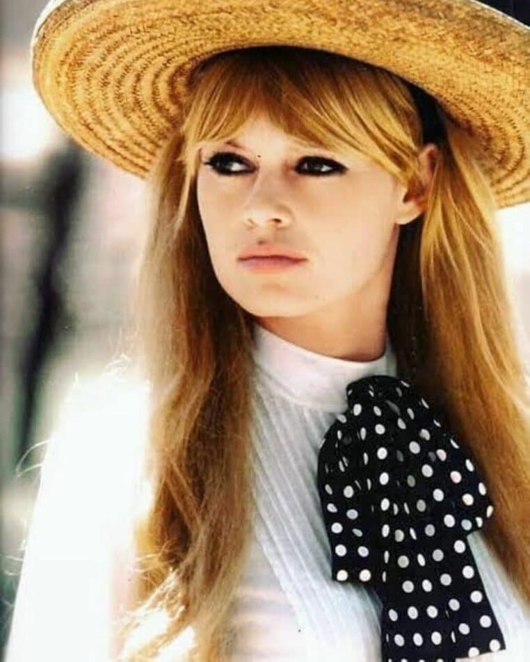 Brigitte Bardot avant