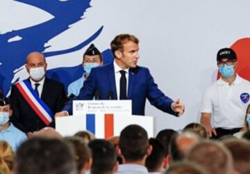 Emmanuel Macron dépense l'argent public