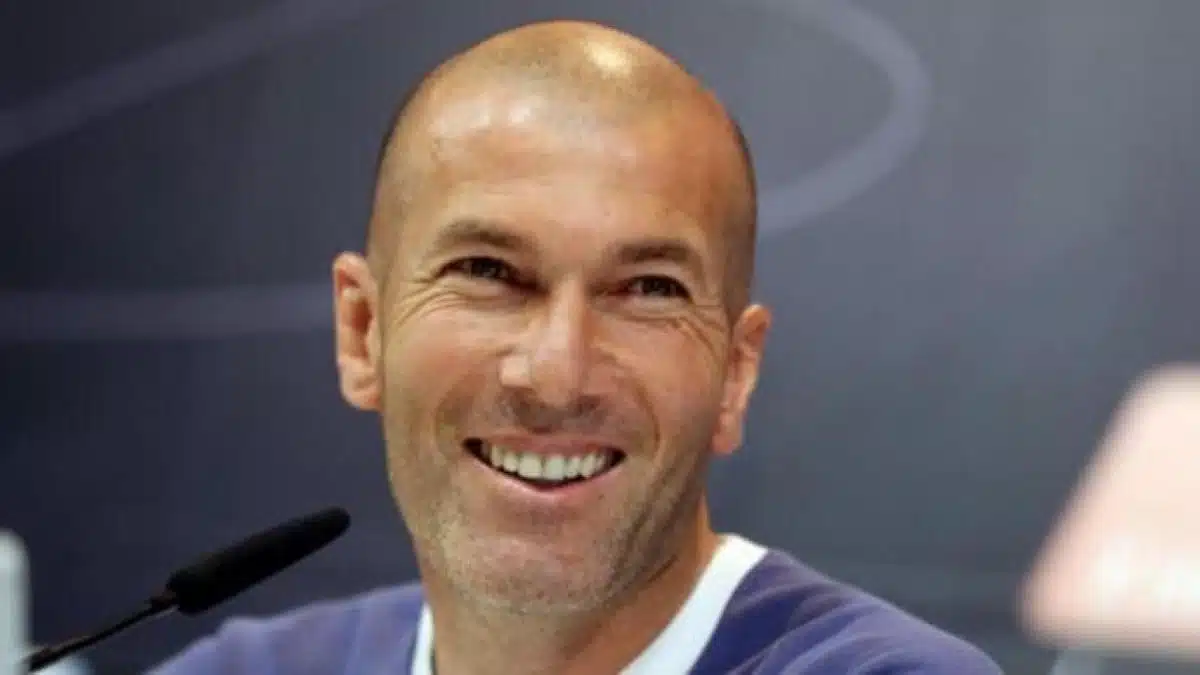 zidane-entraineur-psg-qatar-information-revelation