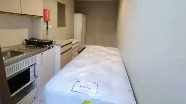 studio londres cher matelas cuisine