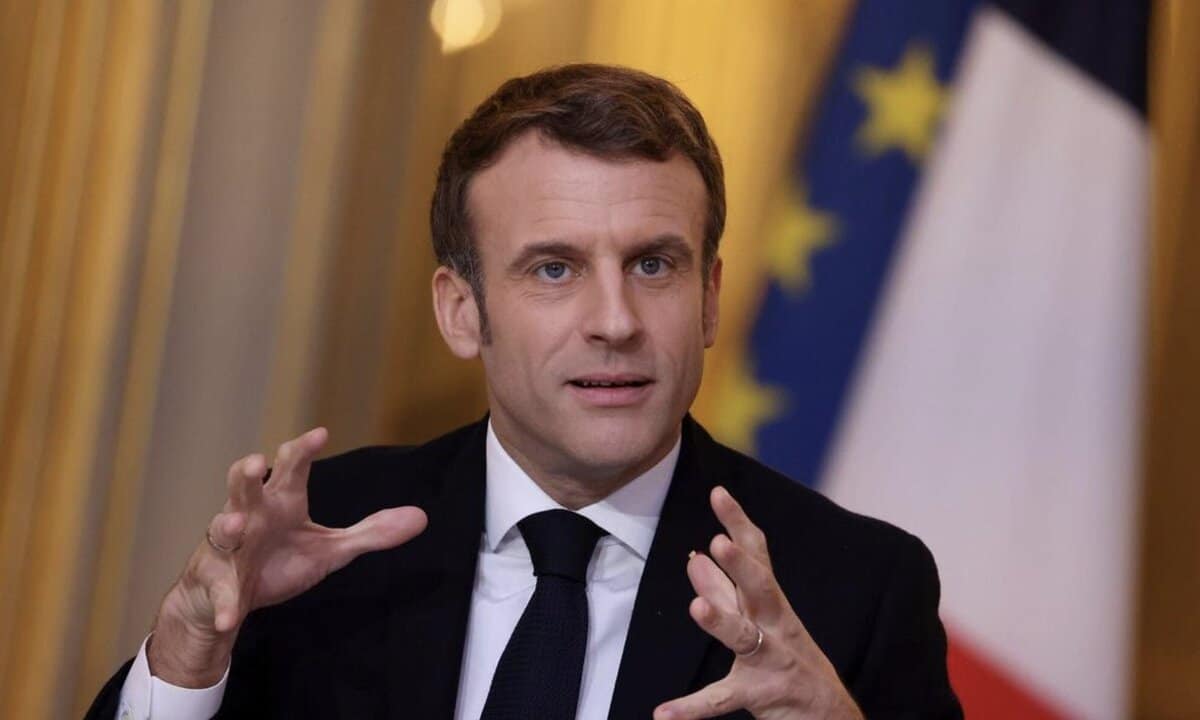Emmanuel Macron déjà réélu selon Lassalle