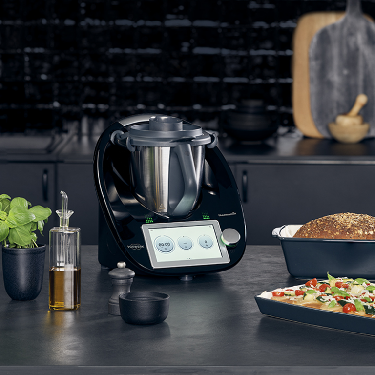 thermomix-vorwerk-lance-une-dition-limit-e-noir-absolu-du-mod-le