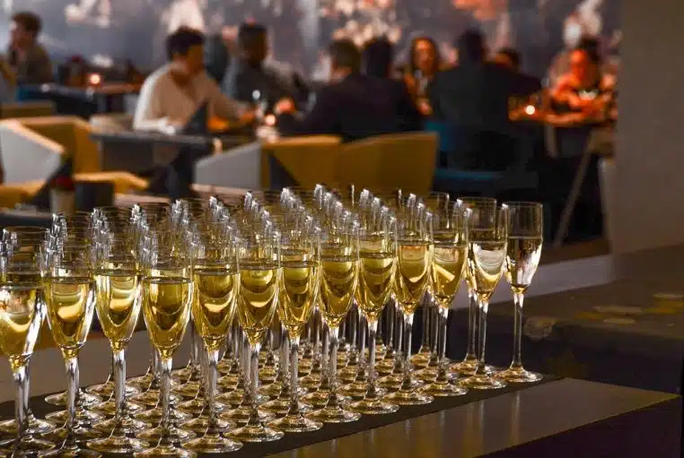 Du champagne à l'ecstasy servi dans un restaurant : un client est mort