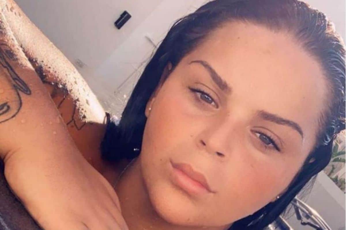 sarah fraisou polemique resserement vaginal placement de produit