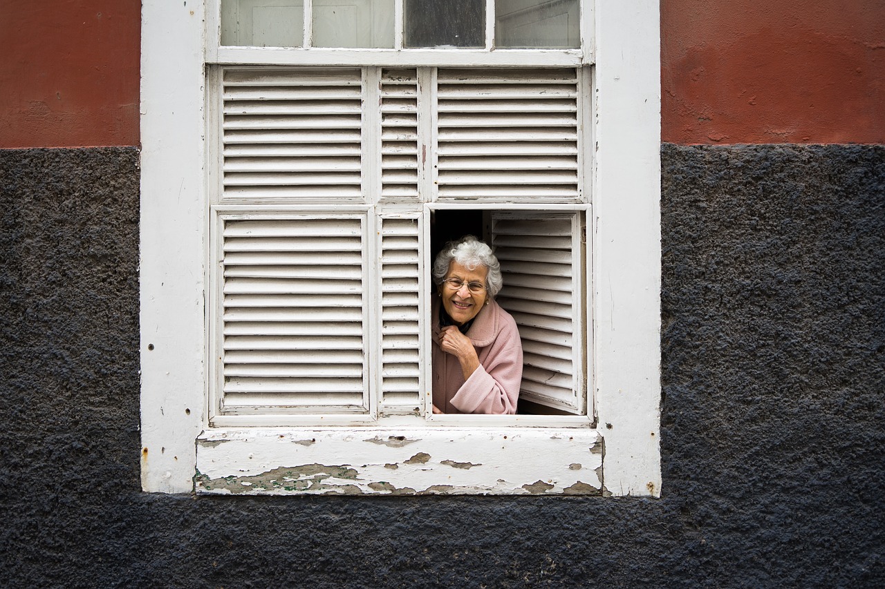 vieille dame 86 ans escroquerie