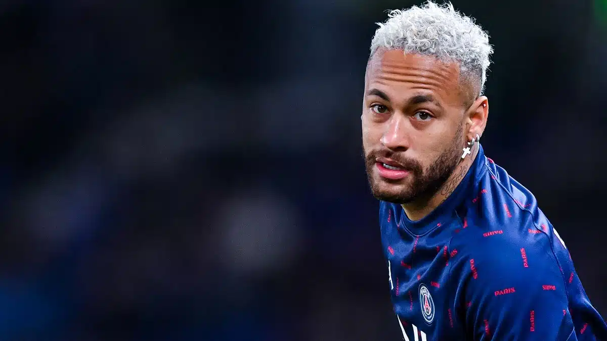 Neymar clash journaliste