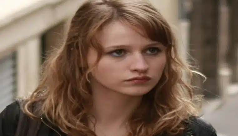 christa theret avant