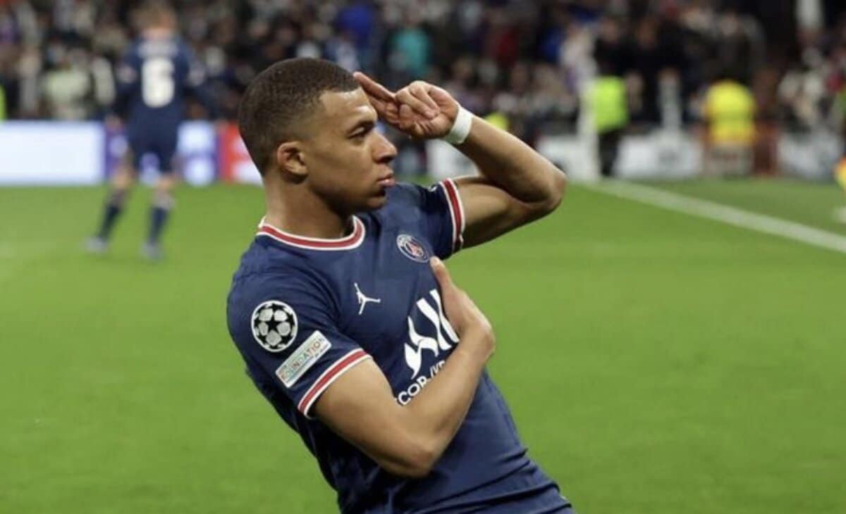 Mbappé quitte PSG