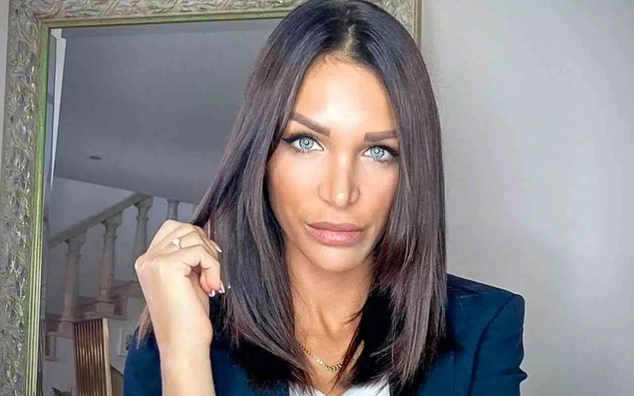julia paredes