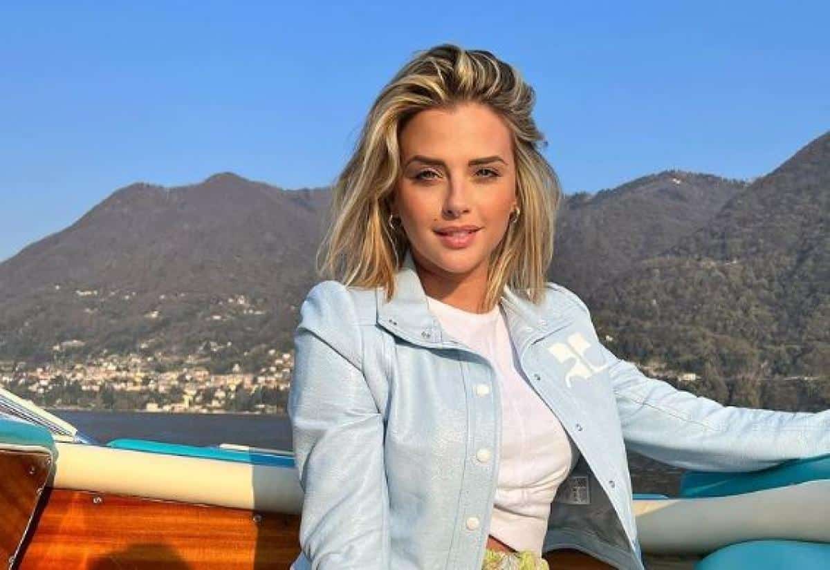 Kelly Vedovelli absente de TPMP : elle manque aux internautes !