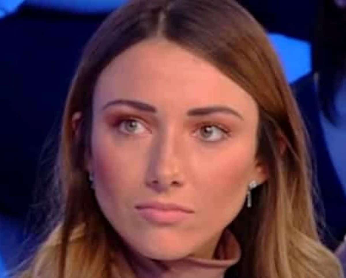 Delphine Wespiser excuses