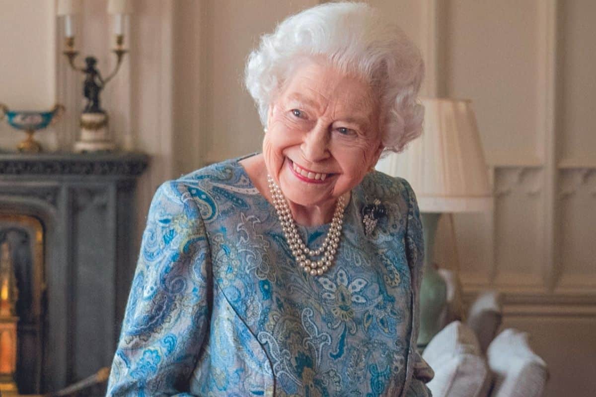 Elizabeth II voiture de golf