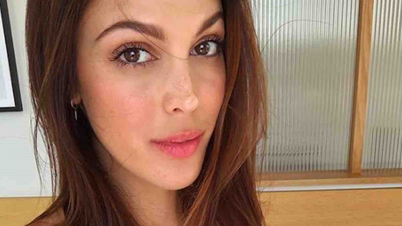 Iris Mittenaere Sublime En Soutien Gorge Sur Instagram