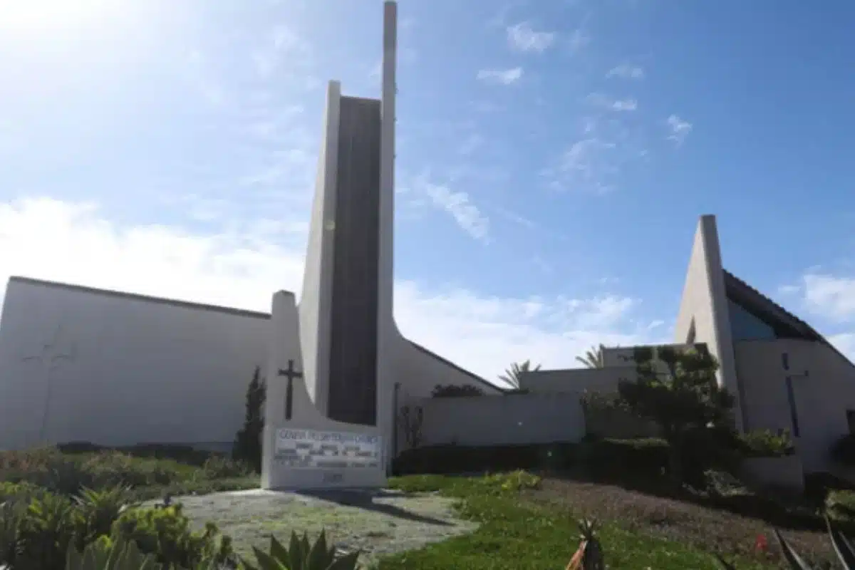 fusillage église californie