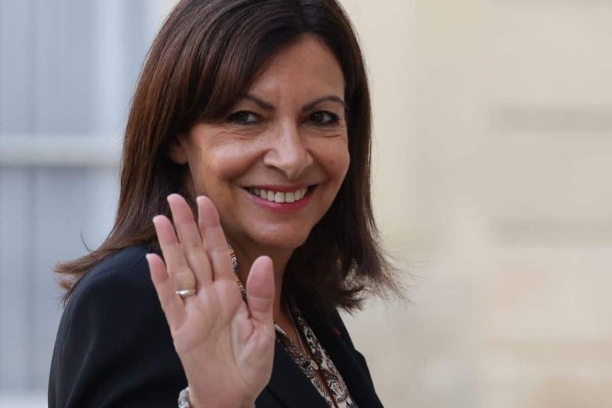 oiseau sauvage piece theatre mairie paris anne hidalgo