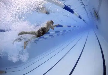 Les Français favorables à l'interdiction du port du burkini dans les piscines