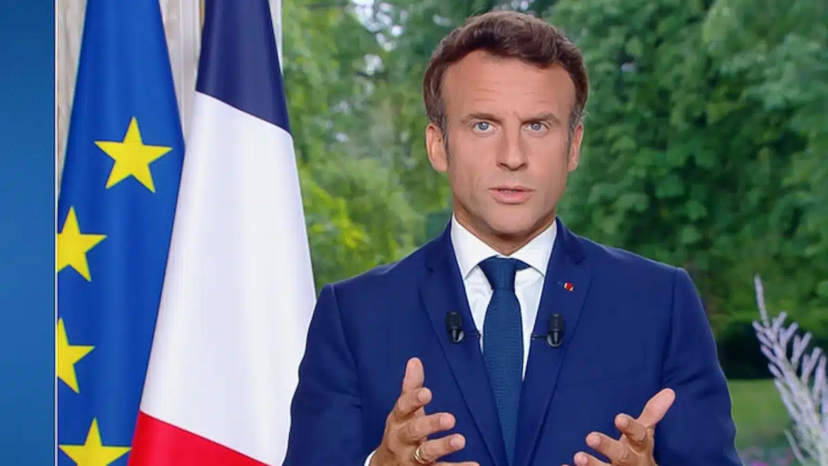 emmanuel macron grande decision