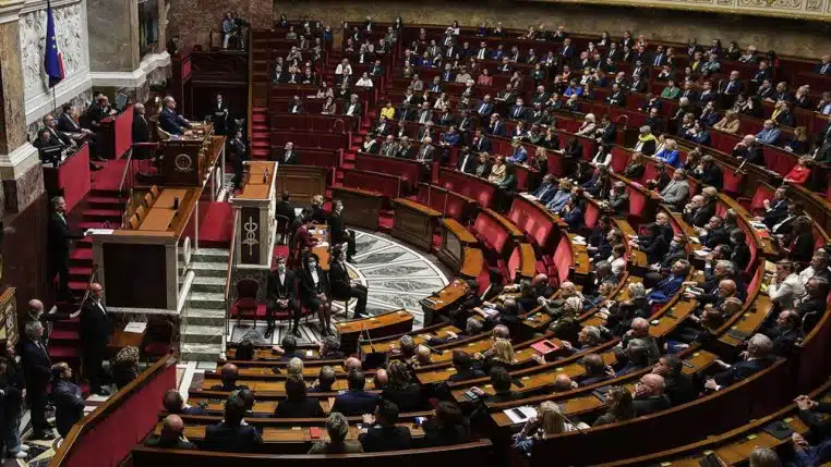 Un député épinglé