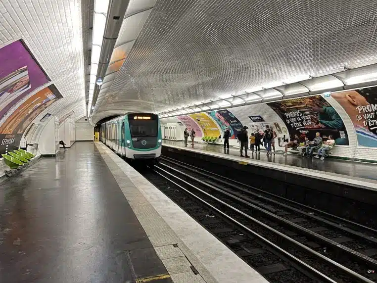 interdits metro
