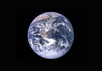Planète terre voit son noyau ralentir
