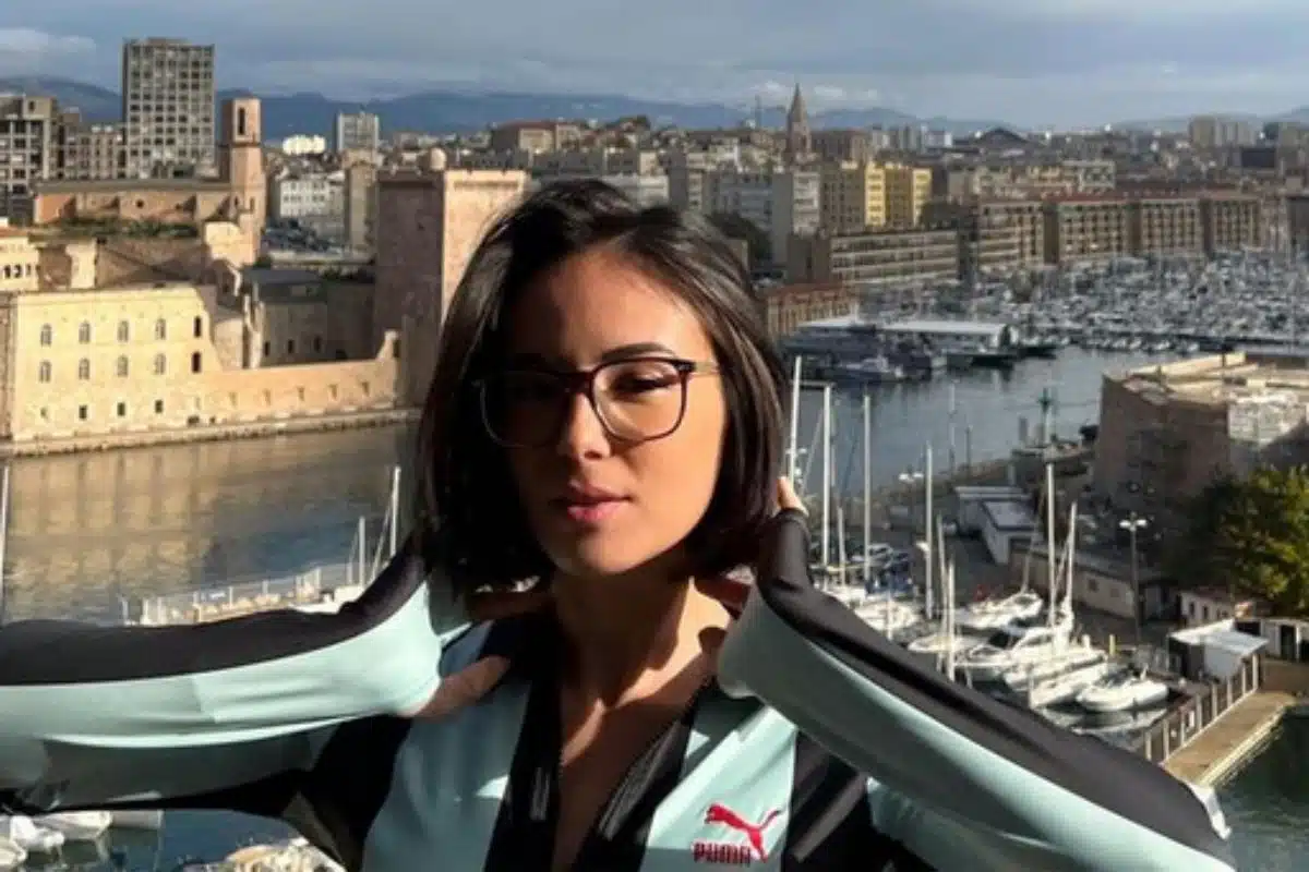 agathe auproux instagram haut moulant
