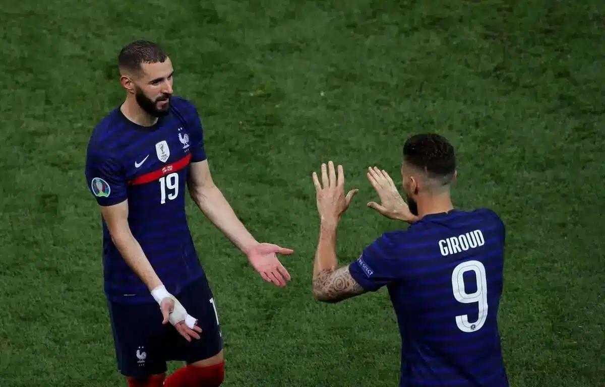 Giroud benzema equipe de france coupe du monde blessure football
