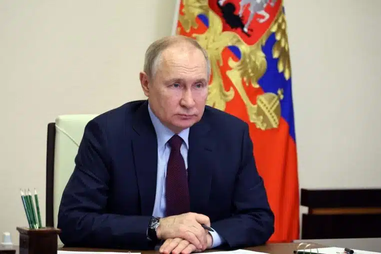 vladimir poutine menace (1)