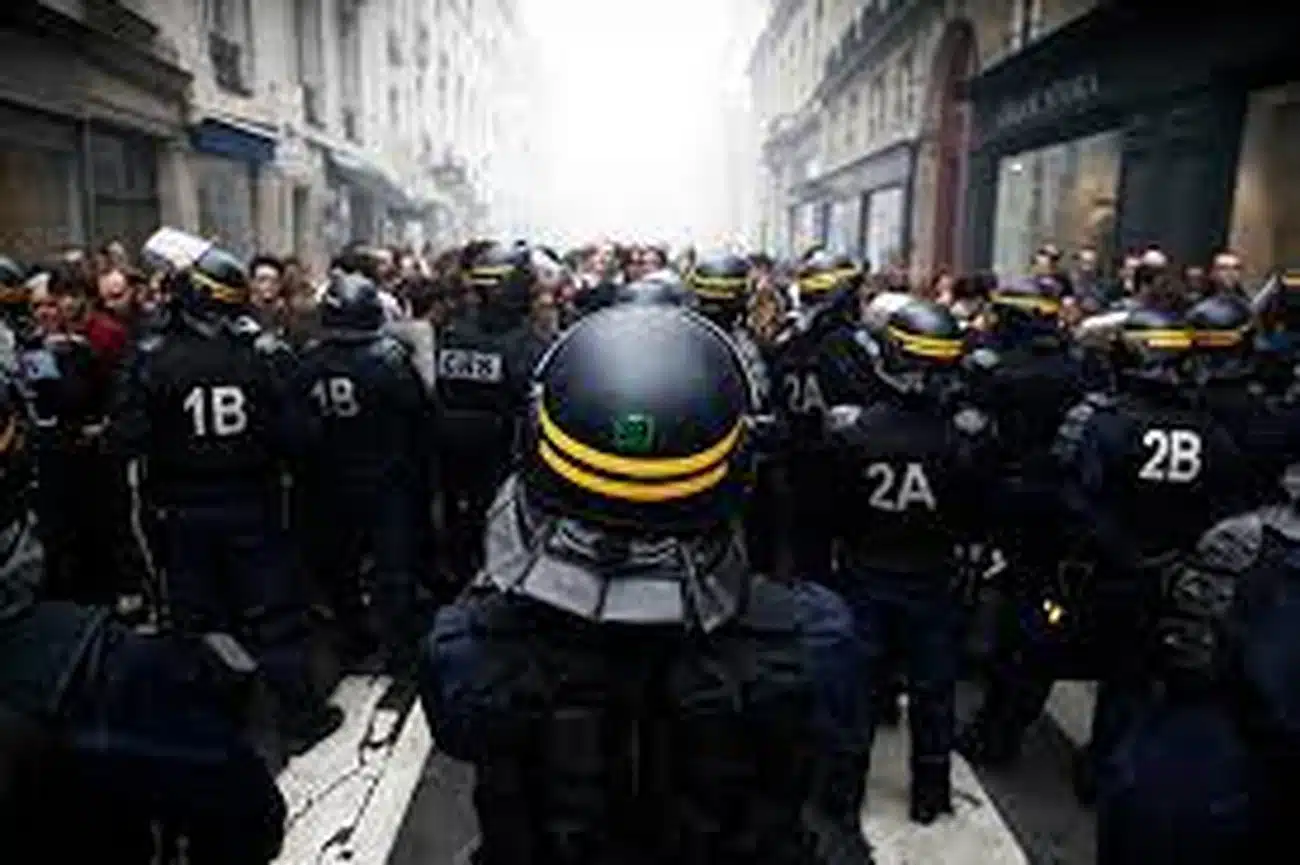 Un CRS met fin à ses jours