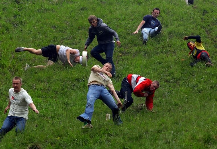 sport insolite cheese rolling angleterre