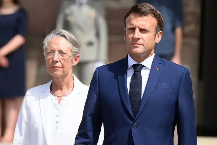 elisabeth borne emmanuel macron photo (1)