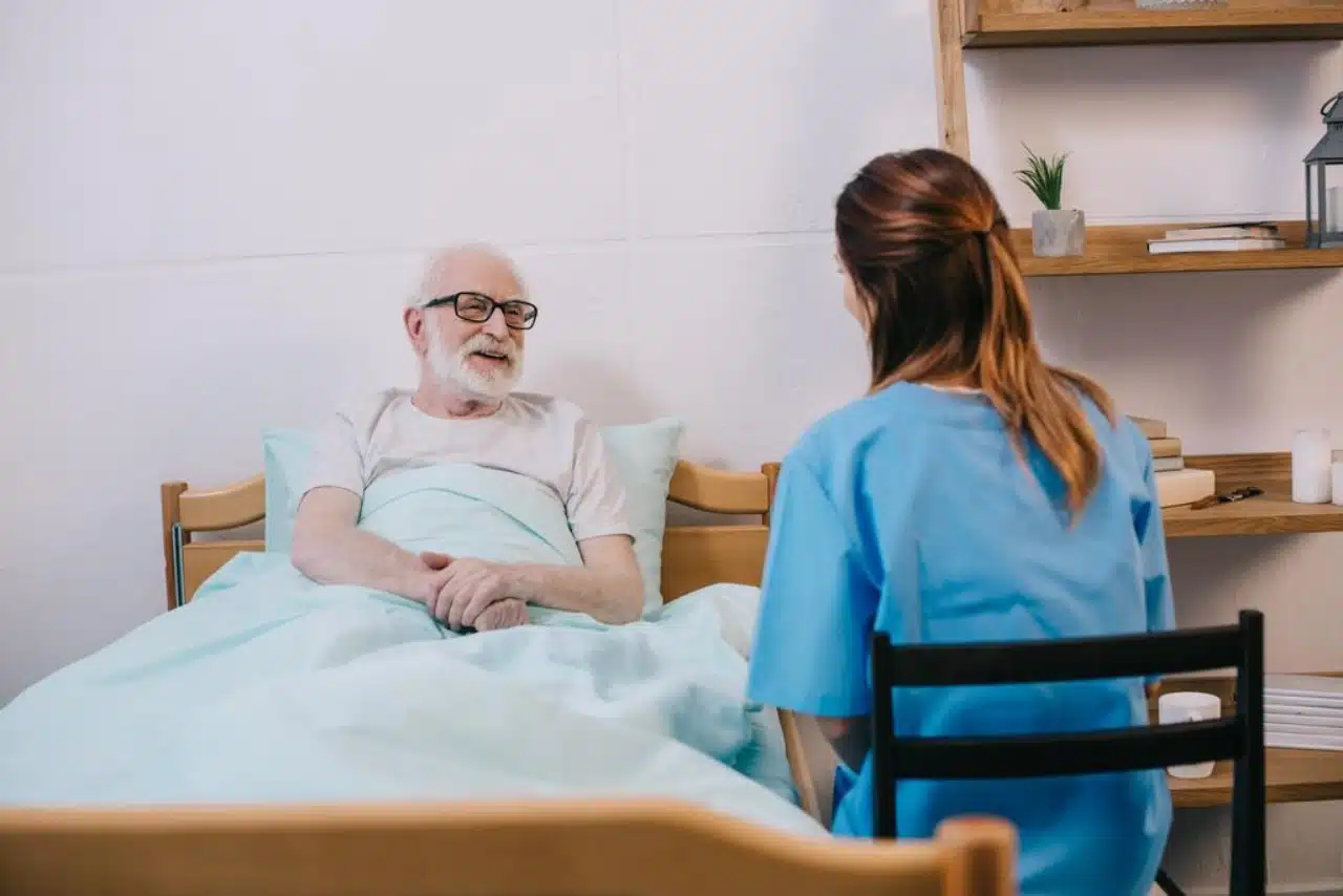 Senior infirmière couple