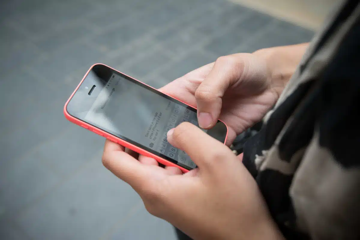 Un adolescent meurt électrocuté