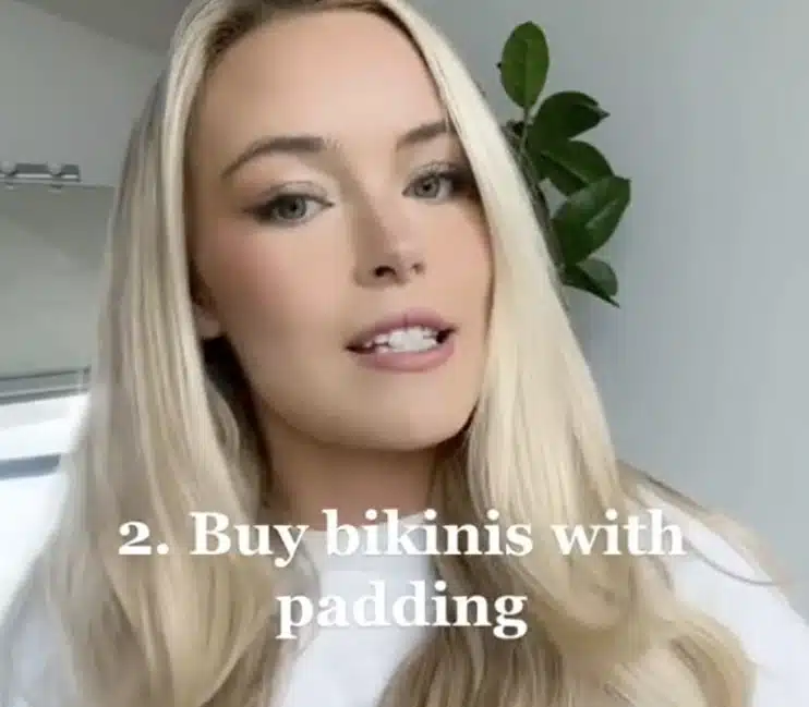 astuce influenceuse bikini seins